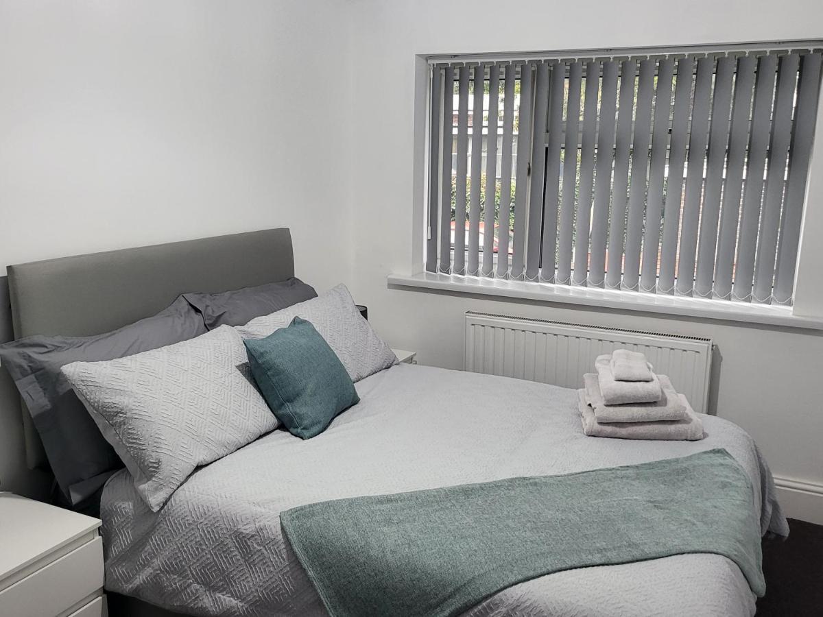 Spacious & Cosy Holiday Home In Manchester Exterior photo